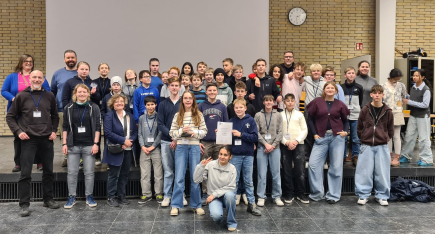 Team "Robofinity" bei RoboCup-Qualifikation in Hannover auf dem Treppchen - sieben Teams des Gymnasiums Langenhagen f&uuml;r DM in K&ouml;ln qualifiziert